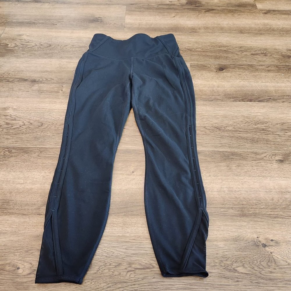 Athleta High Rise Peekaboo Powervita